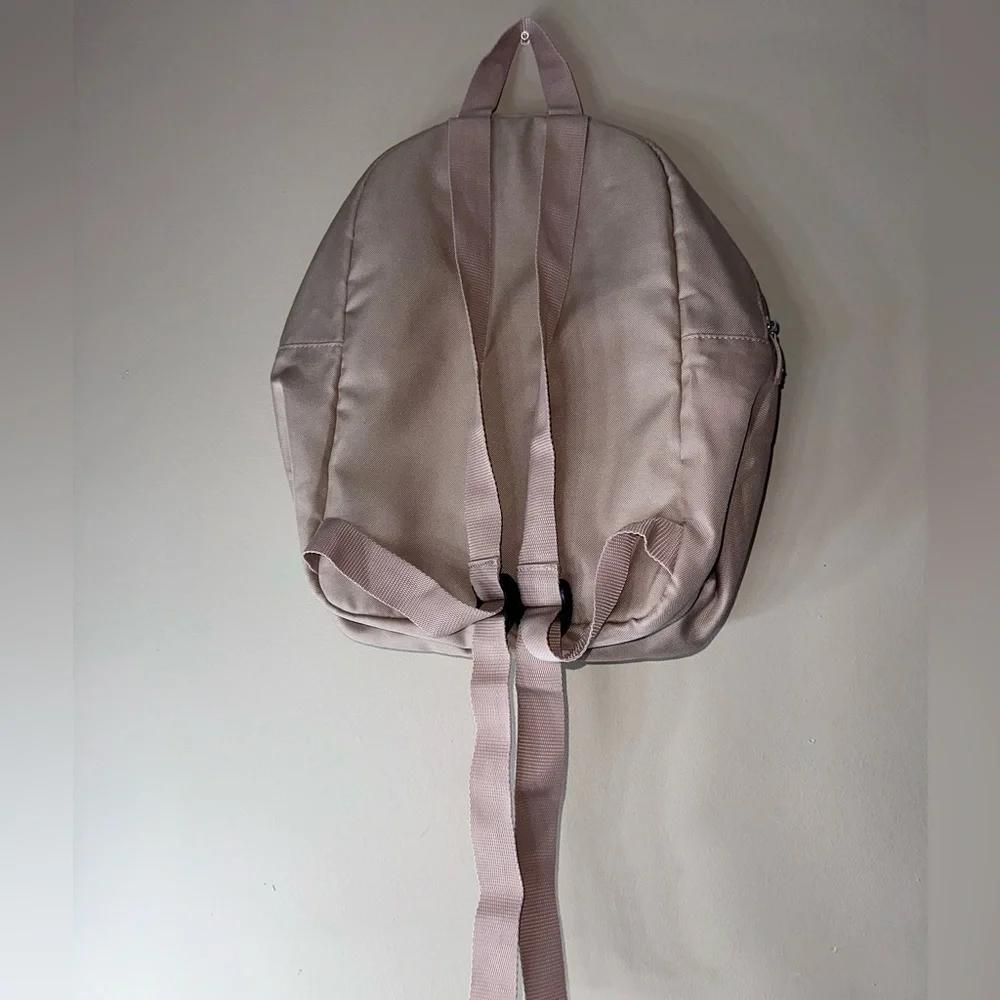 DSW Exclusive tan/beige backpack - Picture 3 of 6